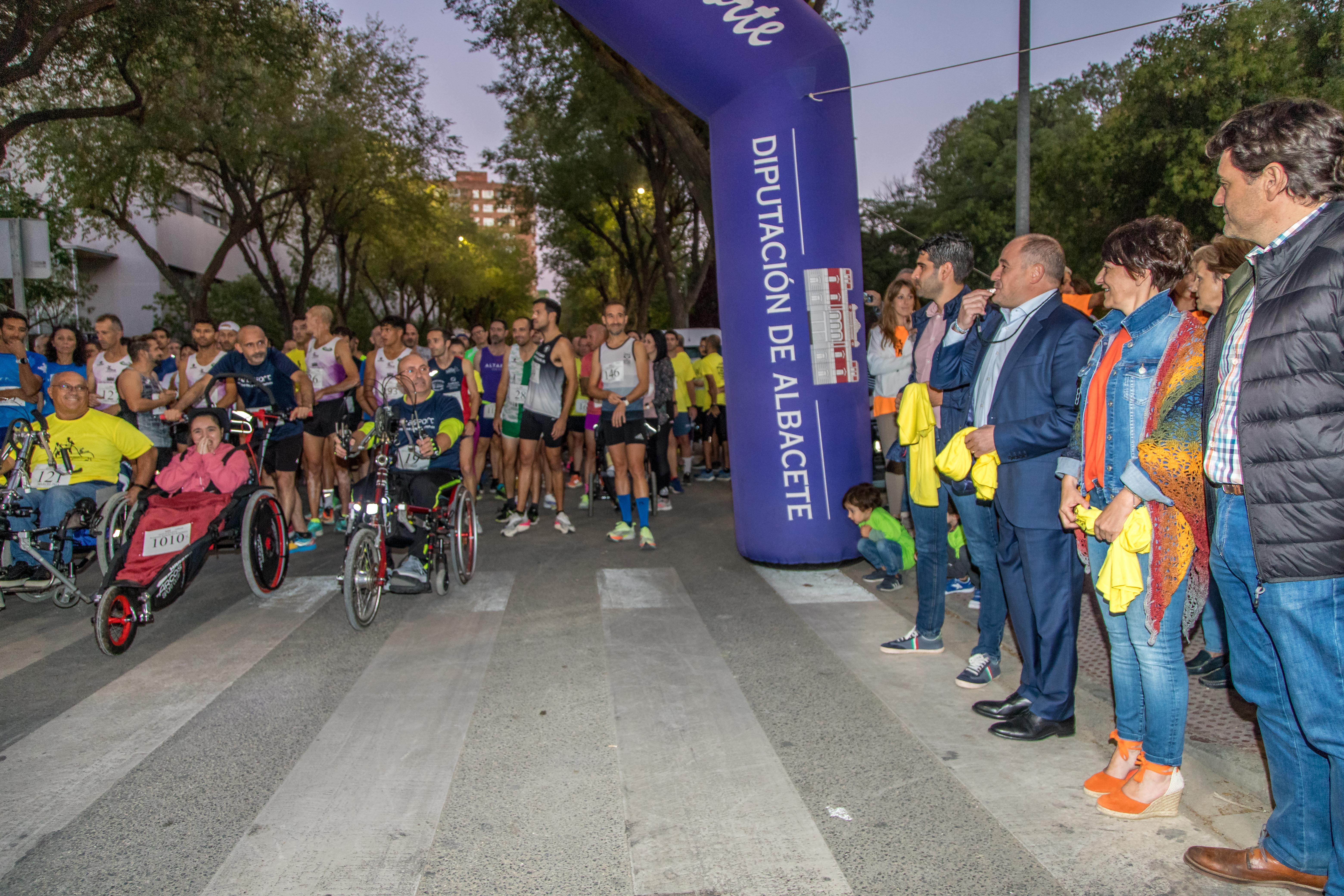 II carrera nocturna por la inclusion Amiab-9