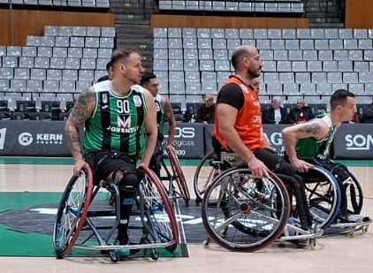 El BSR amiab superó con claridad al Menarini Joventut