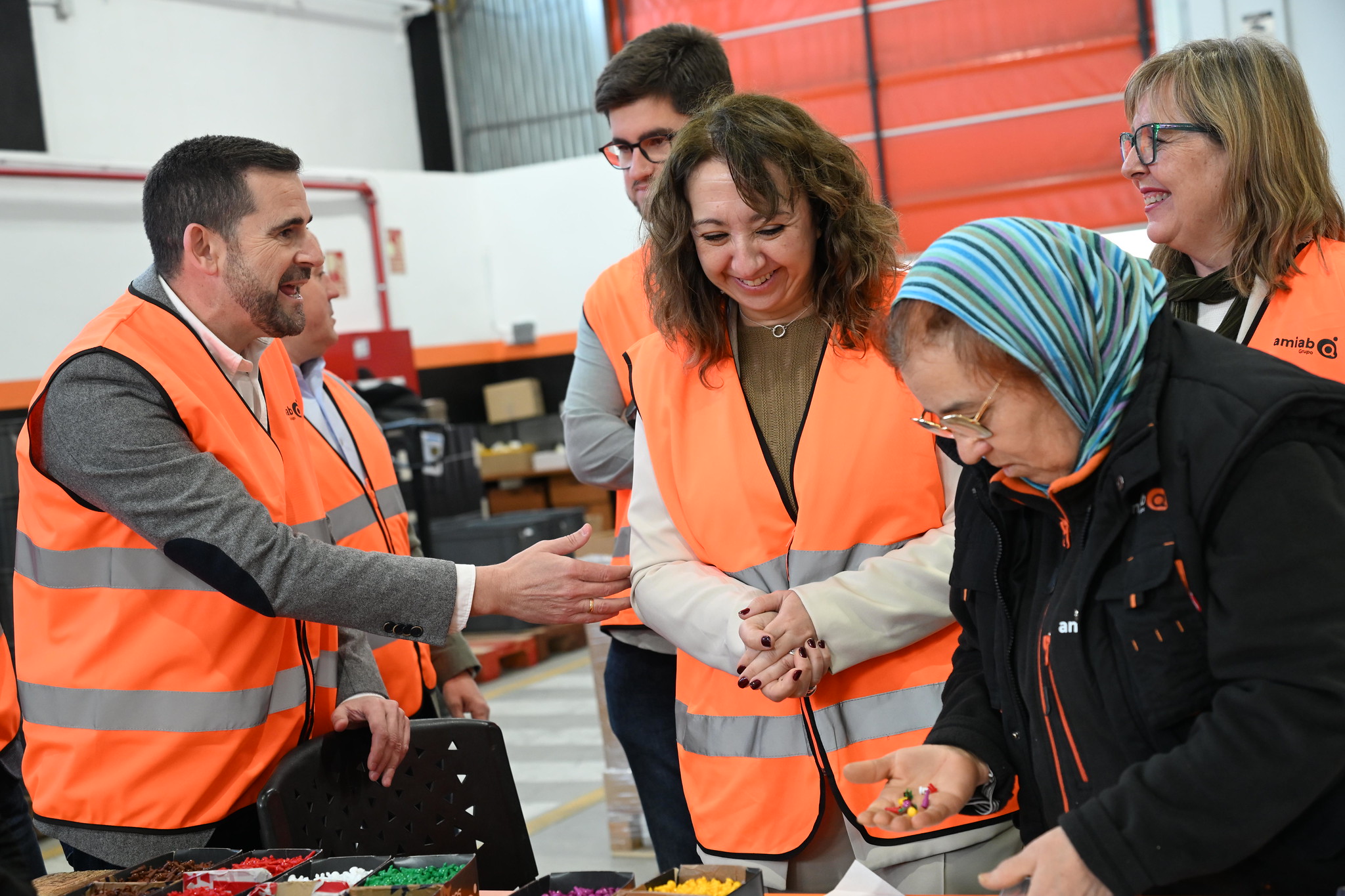 directora general de Empleo, Elena García Zalve, ha visitado las instalaciones de amiab en Romica – Albacete. Fotos JCCM7