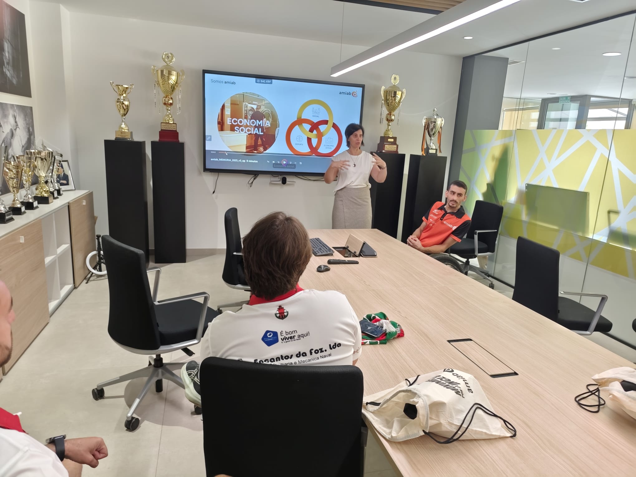 visita del Grupo Recreativo Regufe de Portugal2