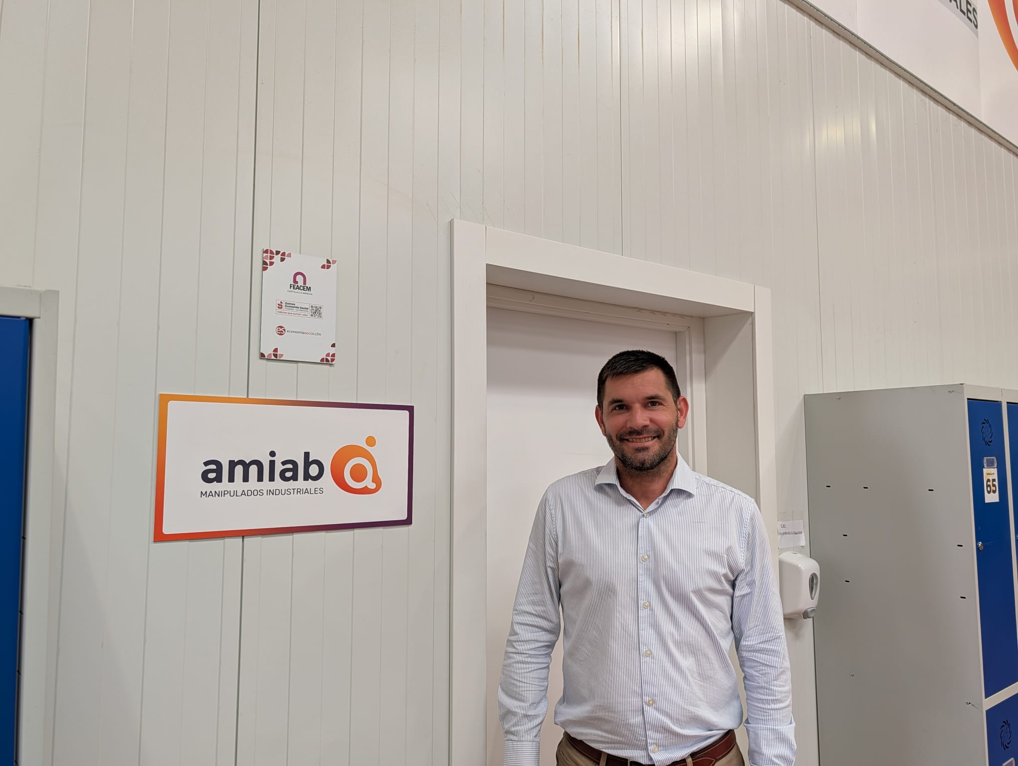Fernando Valcárcel, Director de Manipulados Industriales en las instalaciones de amiab en Albacete
