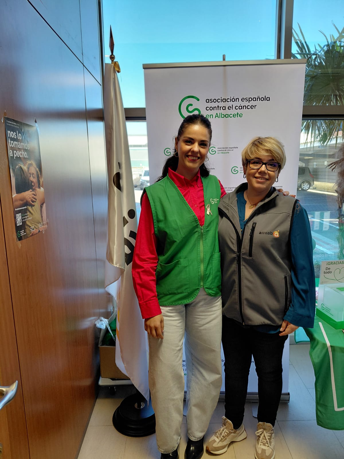 Visita de AECC en amiab Albacete
